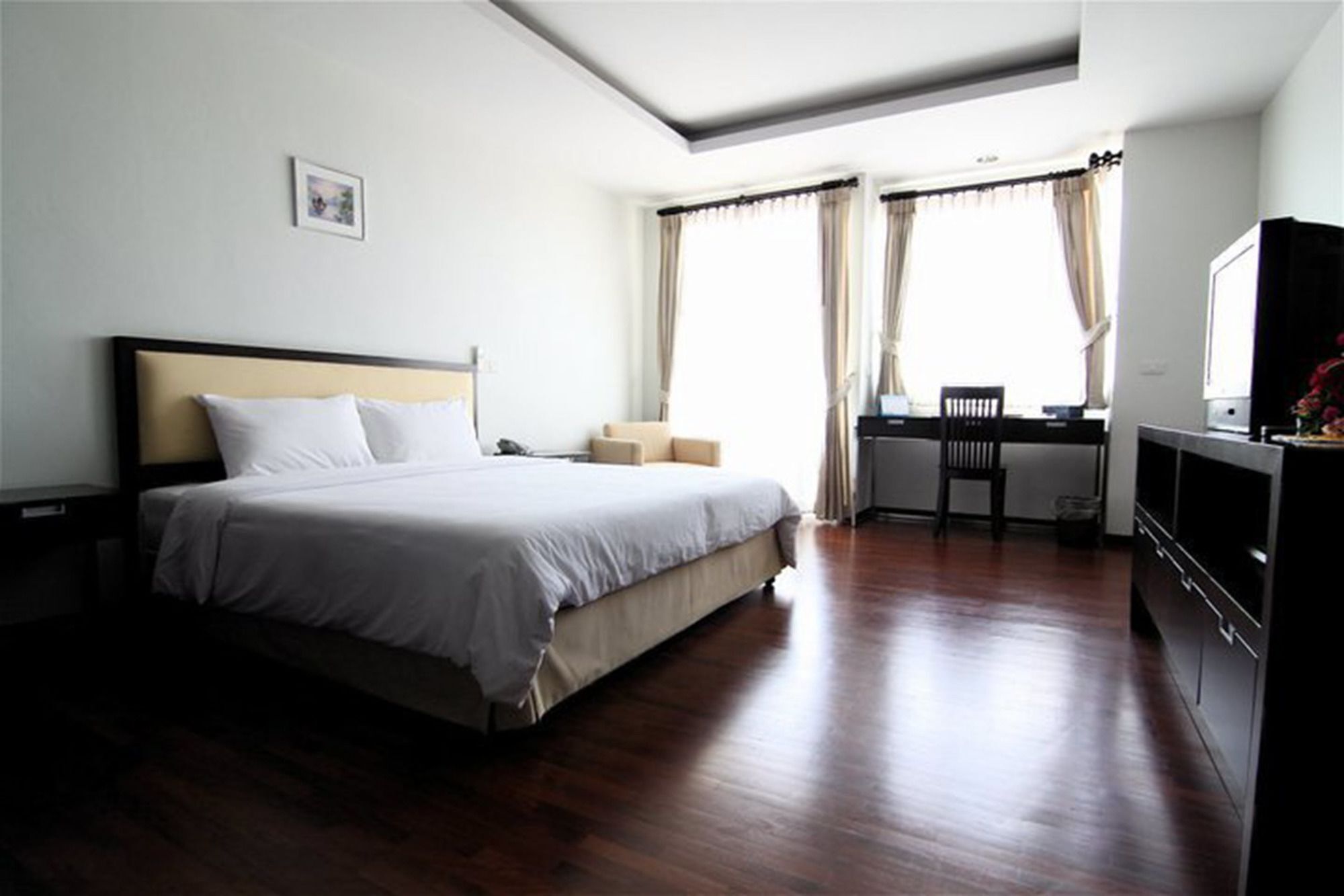 The Park 304 Executive Serviced Apartment Si Maha Phot Zewnętrze zdjęcie